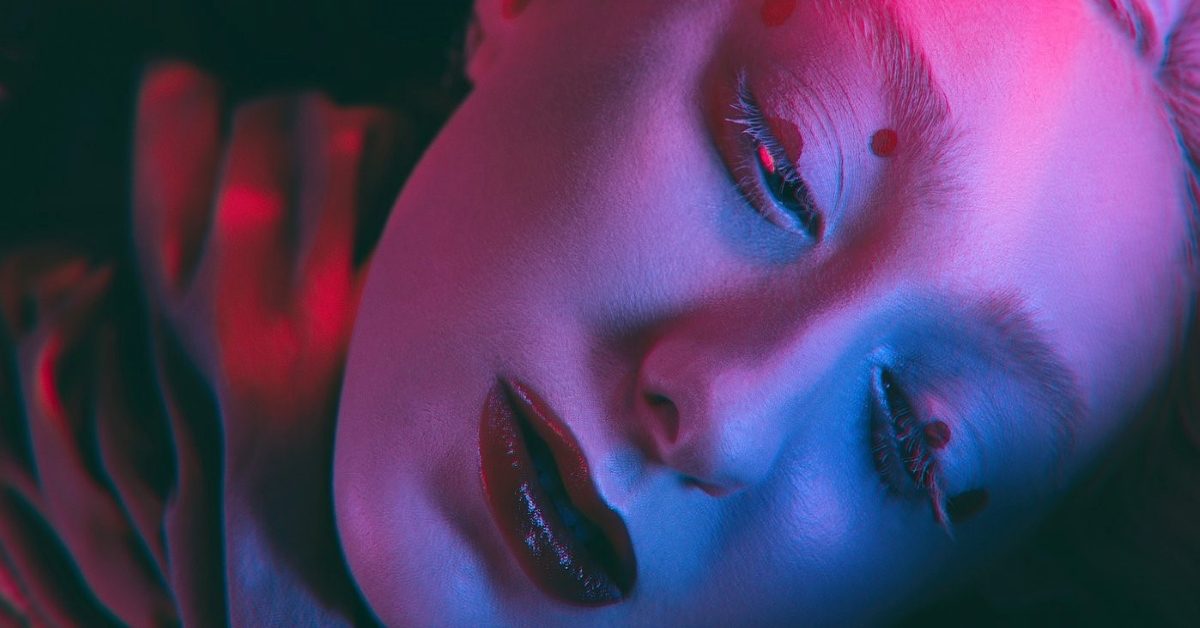 Kolejny singiel LUNY - "Alive".